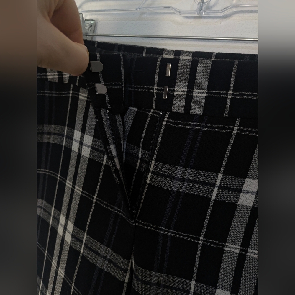Ann Taylor Womens Plaid Dress Pants Size 8 Black White Stretch Straight EUC - Picture 14 of 14